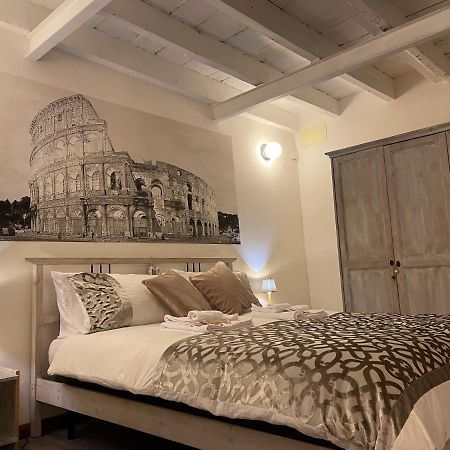 Apartment In The Heart Of Roma Esterno foto
