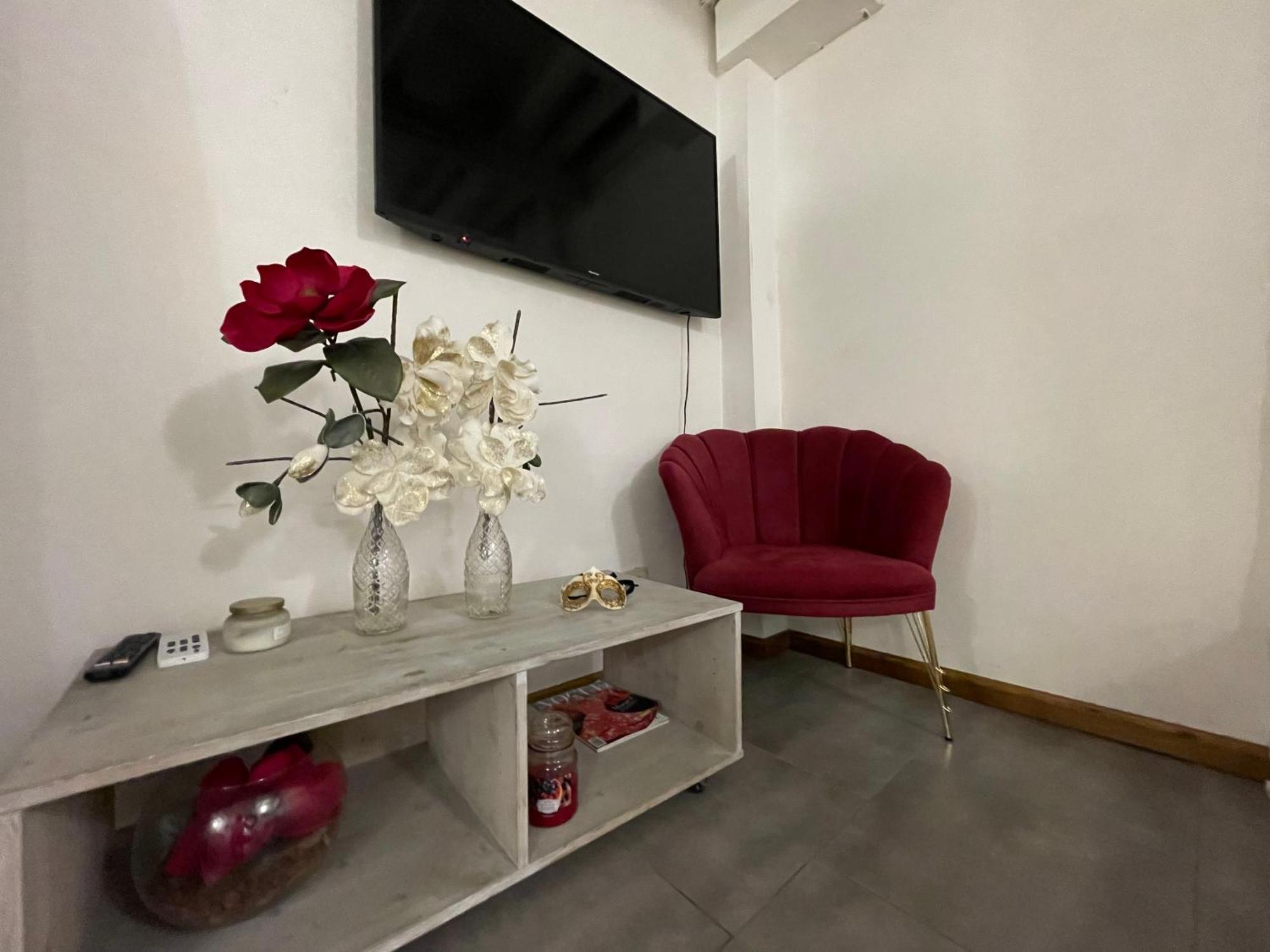 Apartment In The Heart Of Roma Esterno foto