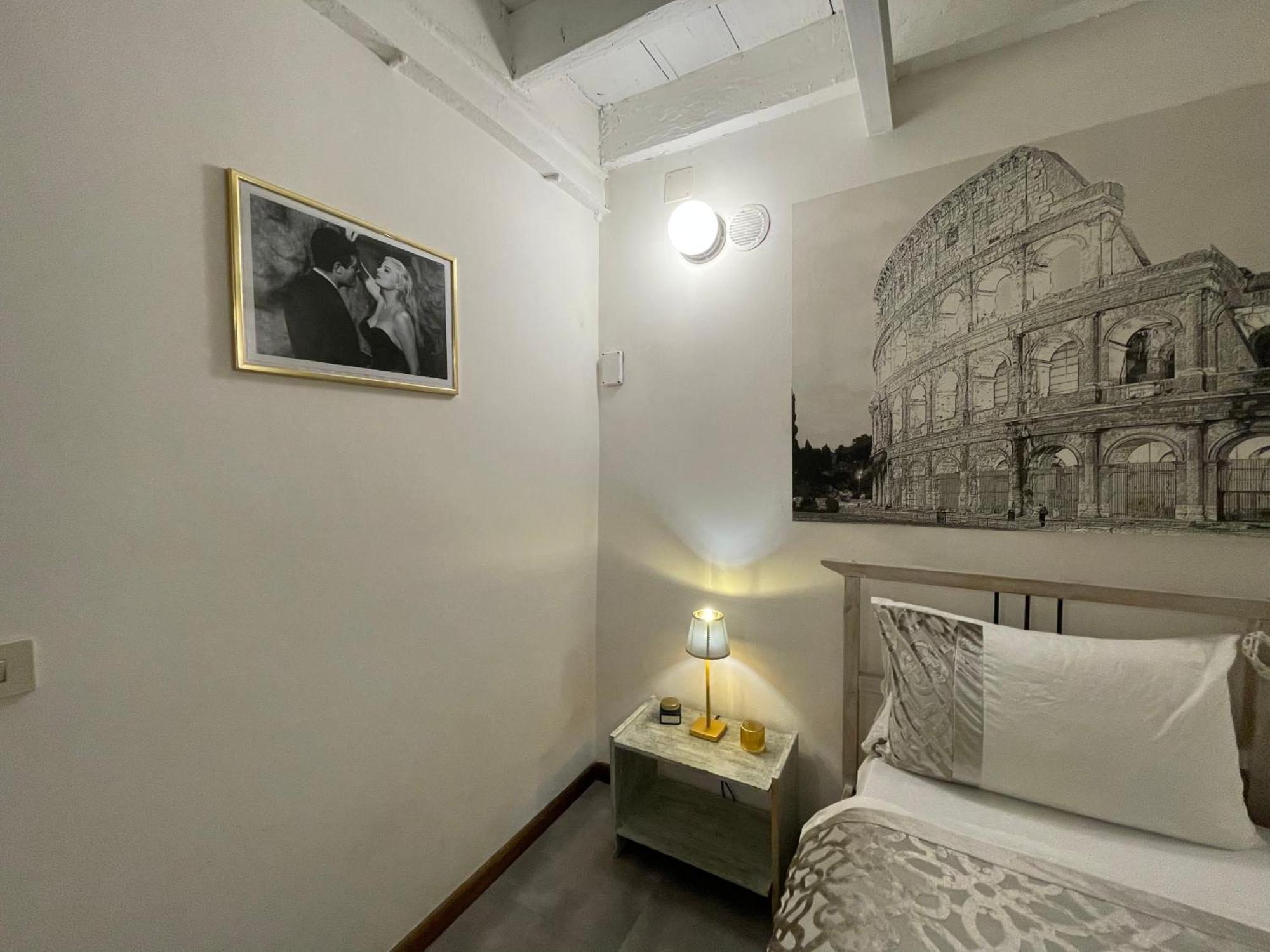 Apartment In The Heart Of Roma Esterno foto