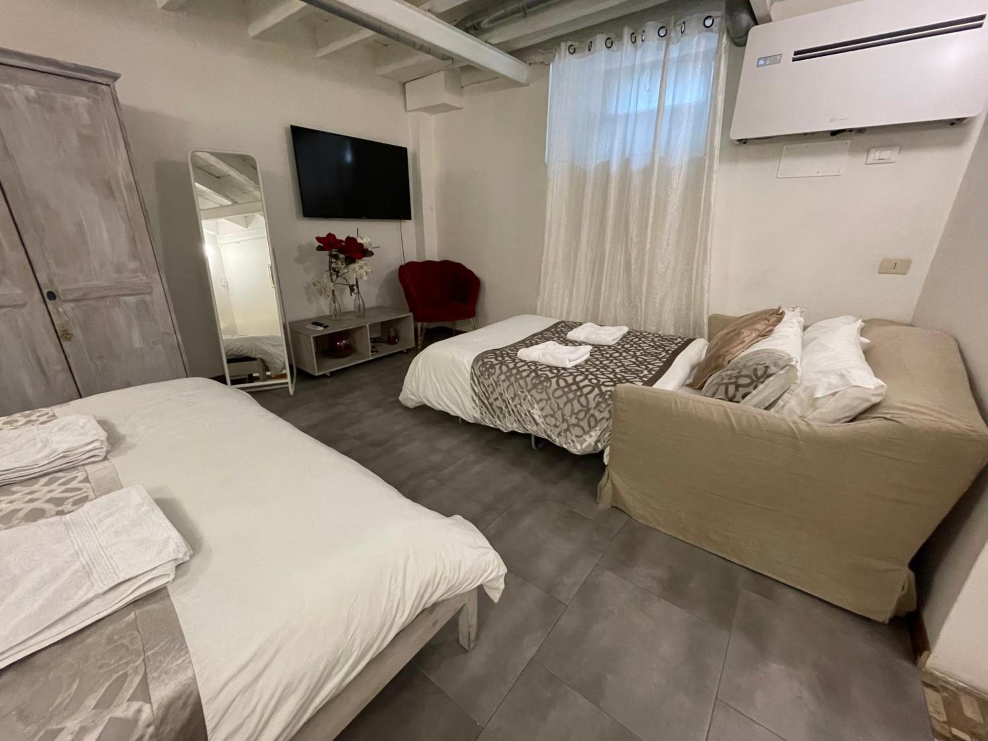 Apartment In The Heart Of Roma Esterno foto